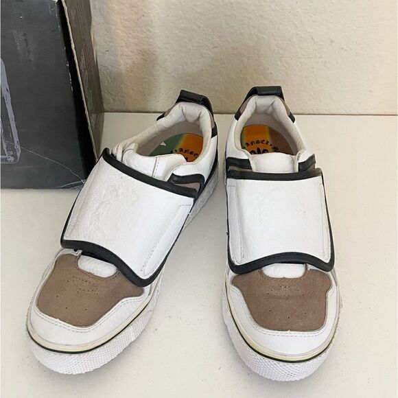 L.A.M.B. Miehana low Sneakers. New in box 7.5 - Picture 10 of 17